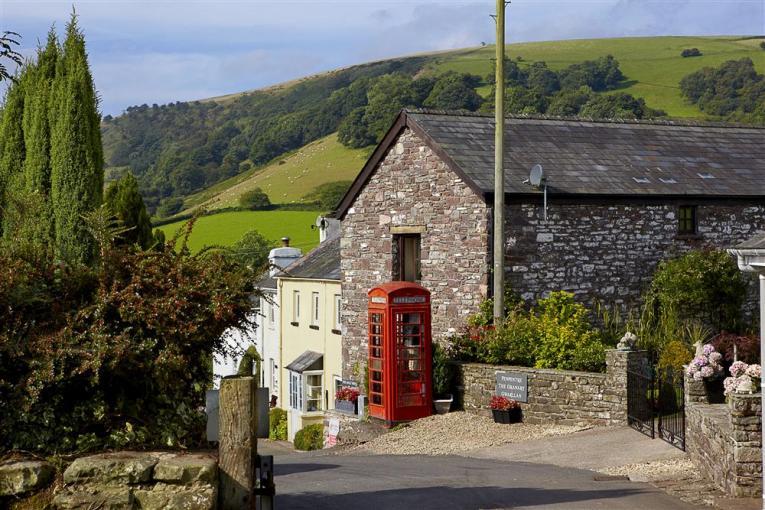 2 self catering houses - Penpentre