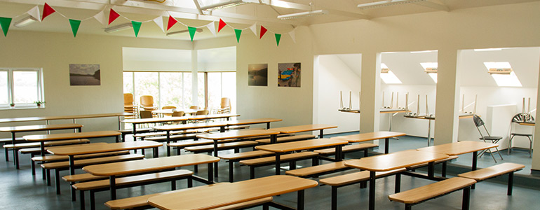 Meals can be served in the canteen or your meeting room